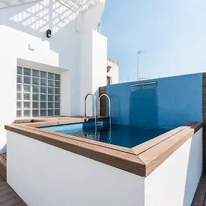 Leoncillos Seville