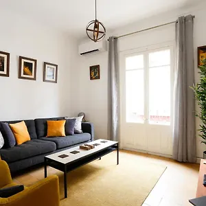 Bonito A Un Paso Del Centro. Apartamento